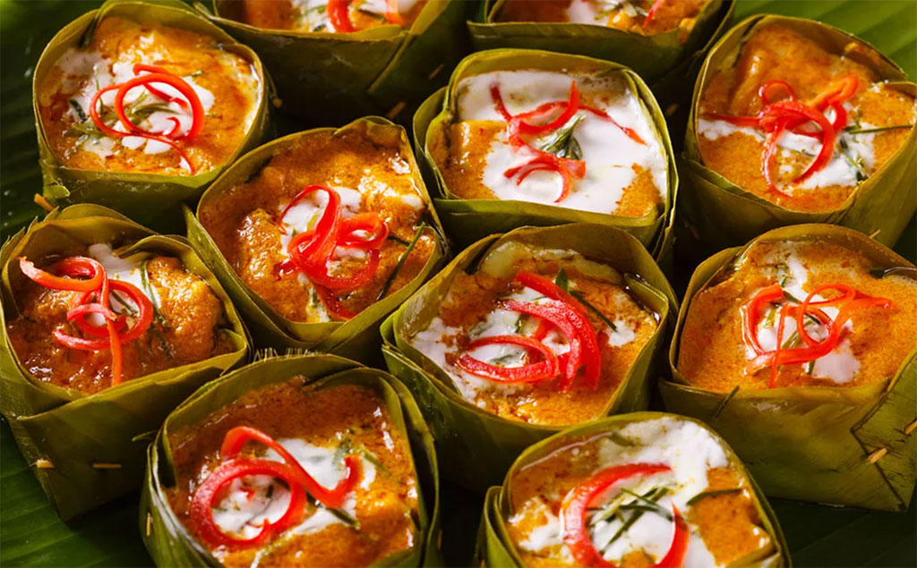 Exploring the Culinary Delights of Cambodia: Must-Try Local 11 Dishes for Foodies