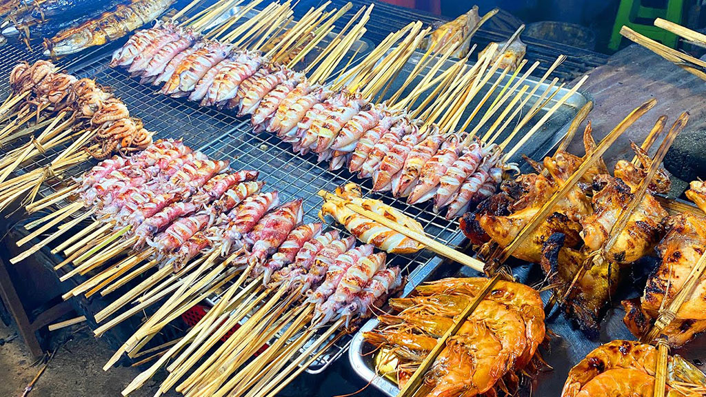 Siem Reap Street Food Guide: Where to Find the Most Mouthwatering Delicacies